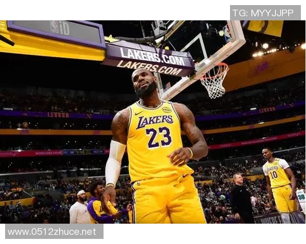 加内特:詹姆斯的受伤更像是对管理层施压,他想争取主动权 加内特:詹姆斯的受伤更像是对管理层施压,他想争取主动权