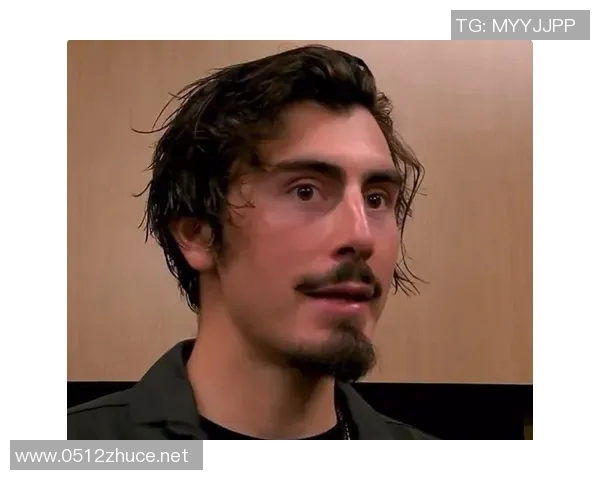 哈克斯谈球队打快：大家不停地切入跑动创造空间 这种风格很有趣