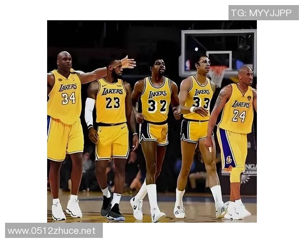 湖人119-95雄鹿球员评价:3人满分,3人及格,2人崩盘 湖人119-95雄鹿球员评价:3人满分,3人及格,2人崩盘